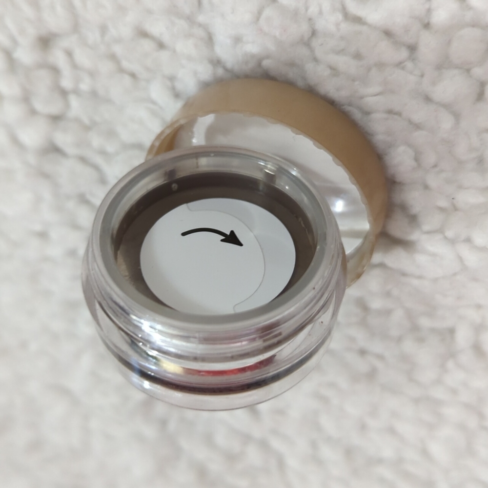 Eye color, Bare Minerals- Magnificent pearl - Picture 5 of 9